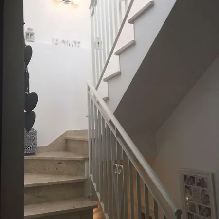 Esmie | Exclusive Development Zambrone