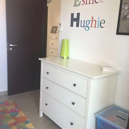 Esmie | Exclusive Development Zambrone *